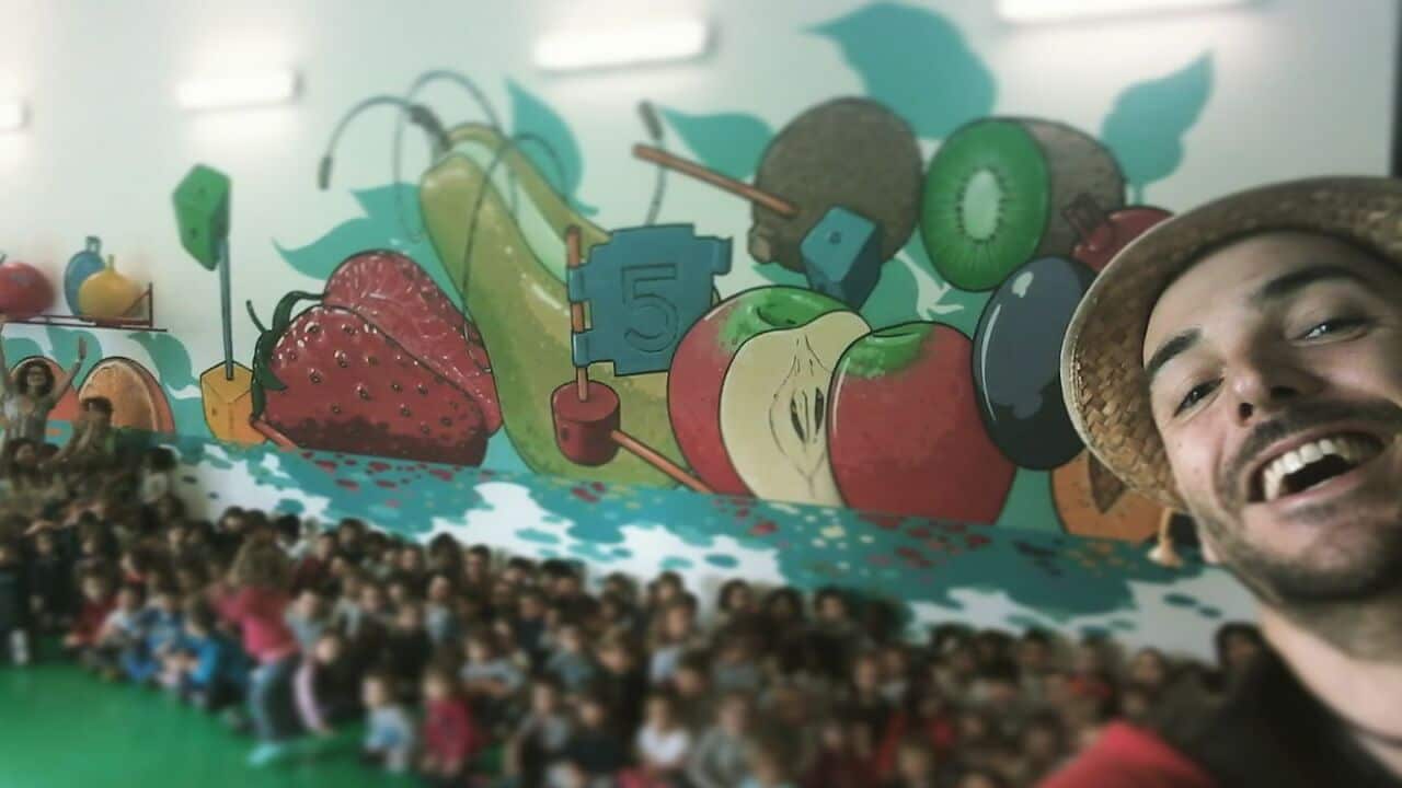 I 5 colori della frutta, nella palestra dell'asilo Meneghini,