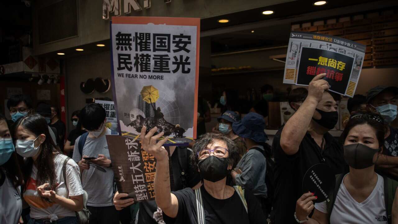 The Australian government is considering offering safe haven or fast-tracked skilled migrant visas to Hong Kong citizens.