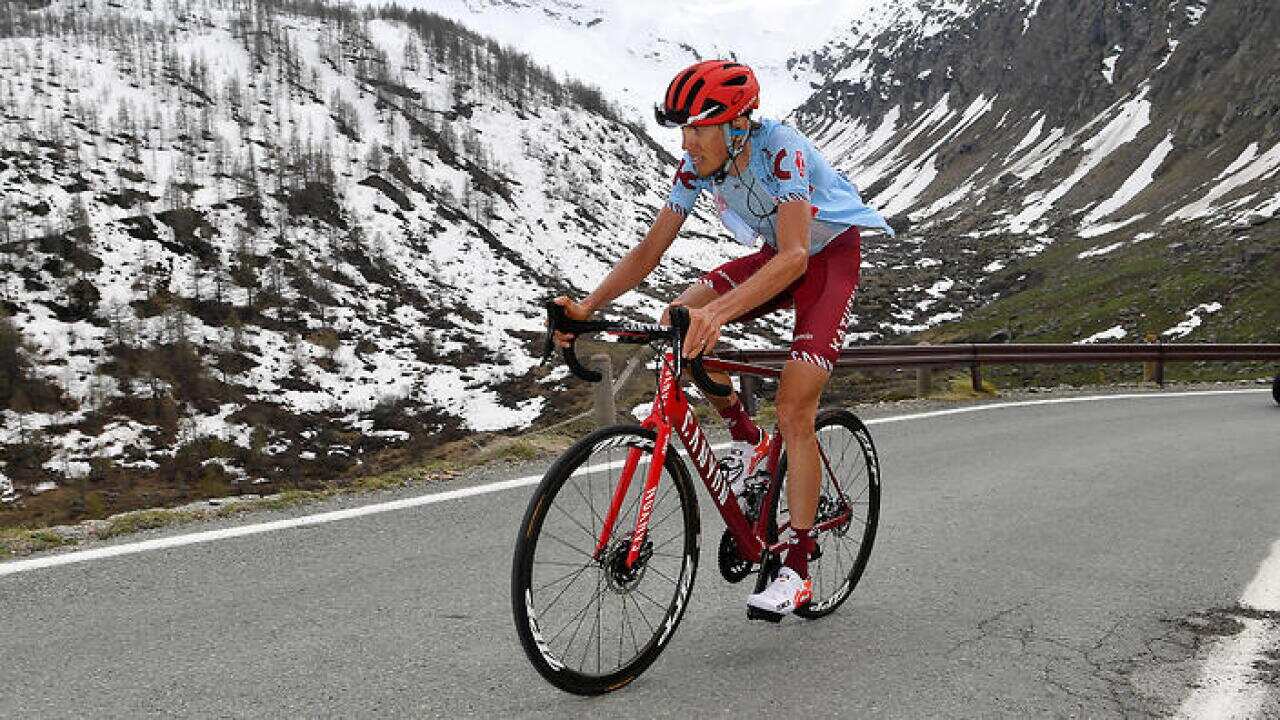 Il russo Zakarin, vincitore per distacco della 13ma tappa del Giro