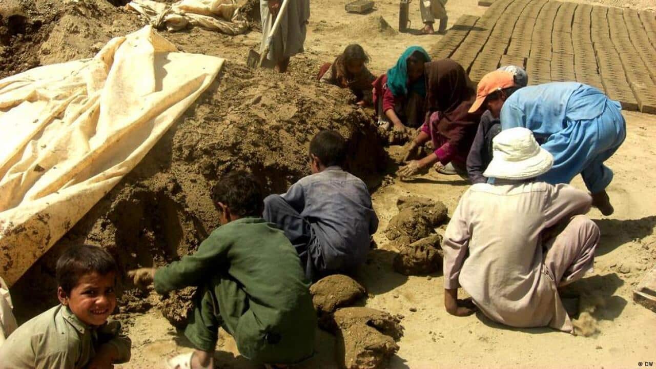 Child labour in Afghanistan.jpg