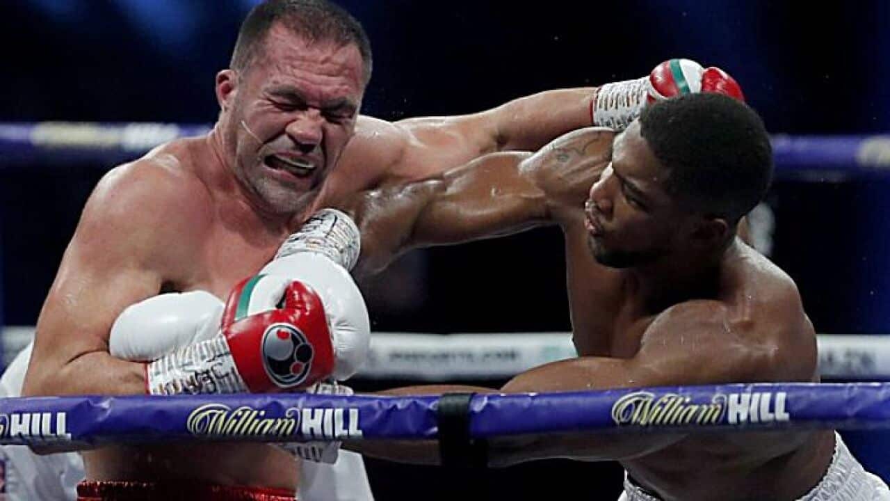 Кубрат Пулев нокаутиран от Антъни Джошуа в деветия рунд.