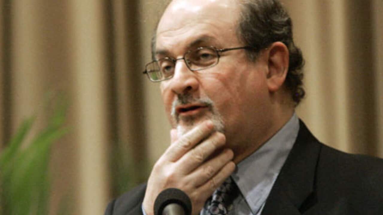 Salman_rushdie_AAP_101001_B_491410404