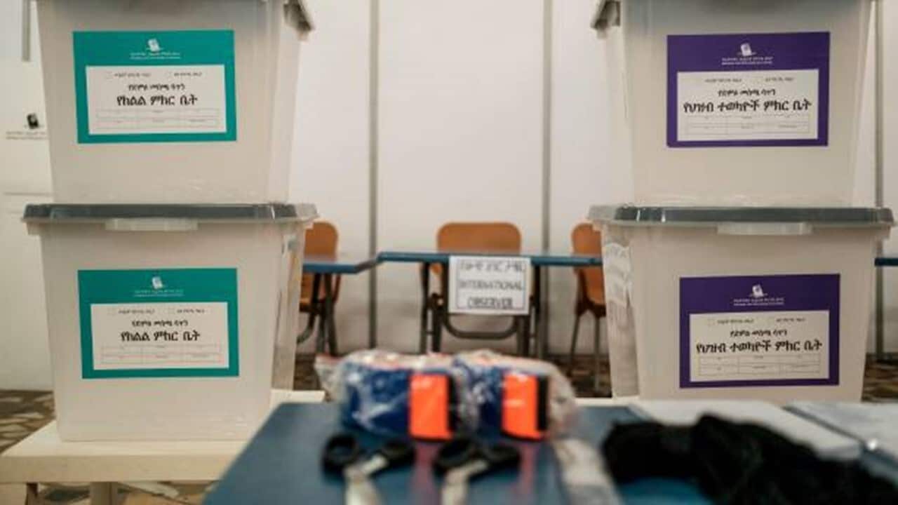 Polling material