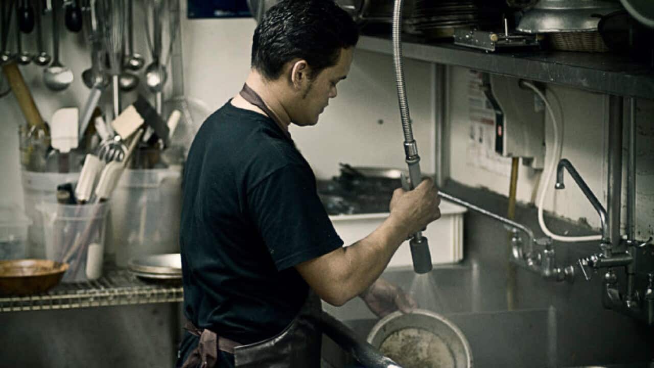 Temporary migrants in Victoria will now be able to access a one-off $800 emergency payment if they are in severe financial hardship.