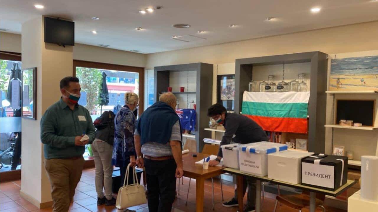 14 ноември 2021 - изборната секция в Сидни.