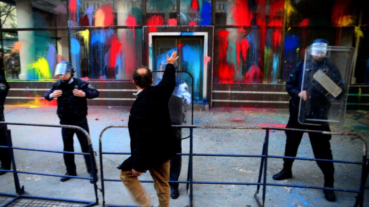 'Colorful revolution' protest against Macedonian President