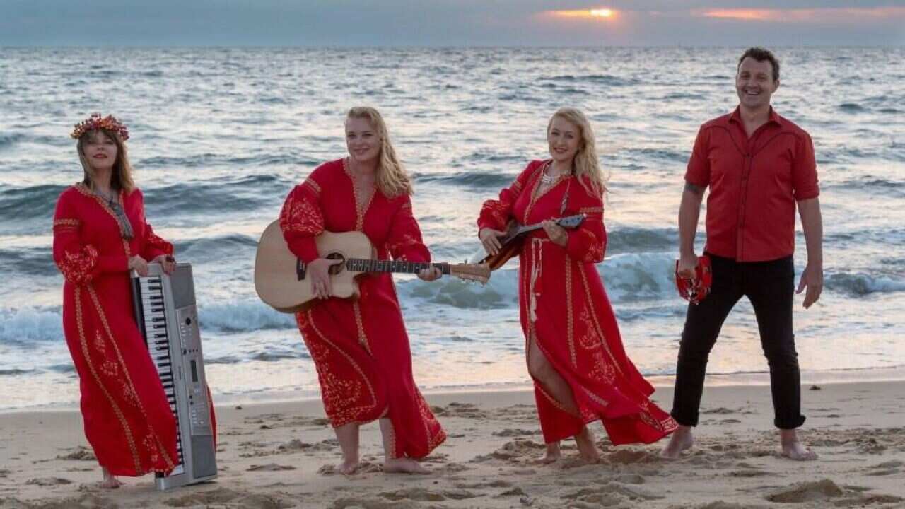 Trali-Vali band