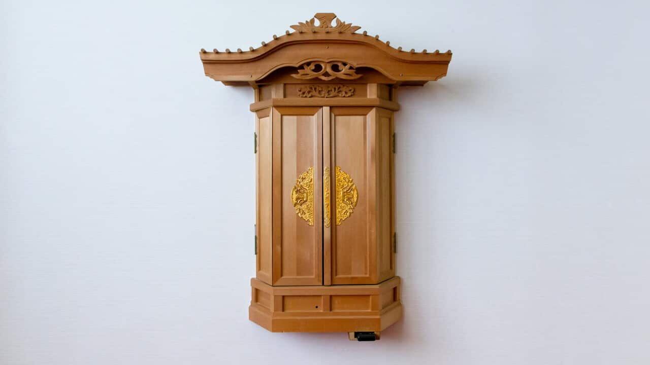 Butsudan, Buddhist altar on a wall