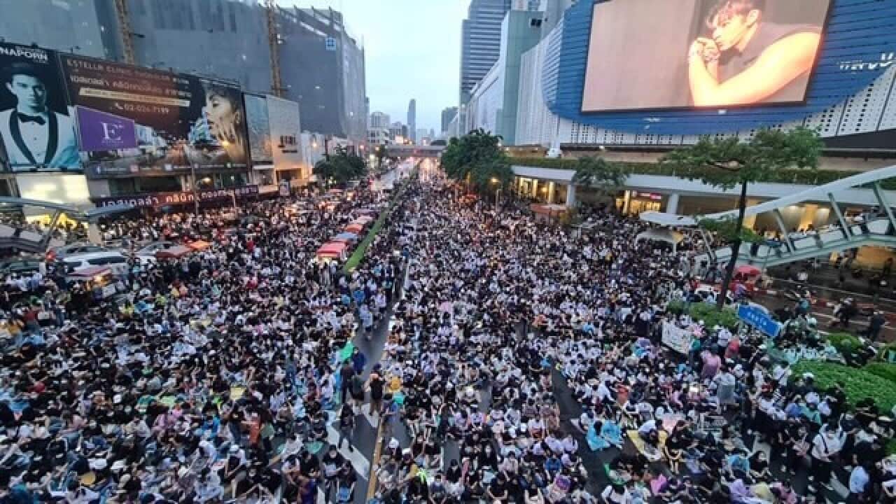 การประท้วงของกลุ่มนักเรียนนักศึกษาไทยที่แยกปทุมวัน 16 ตุลาคม 2563