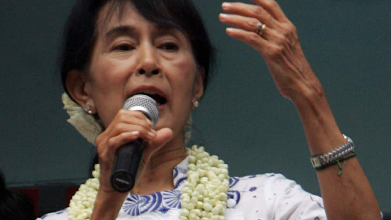 burma_suukyi_20120502_b_aap_940395817