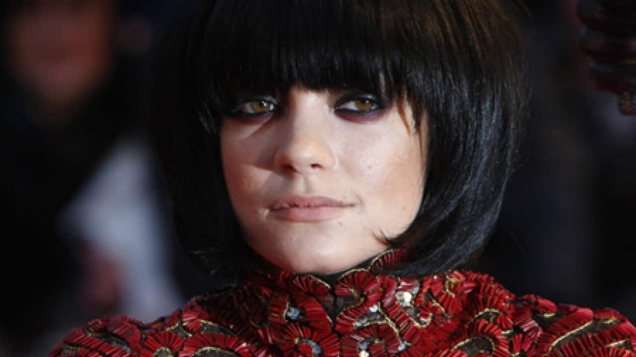allen_lily_britawards_b_101102_aap_531448609