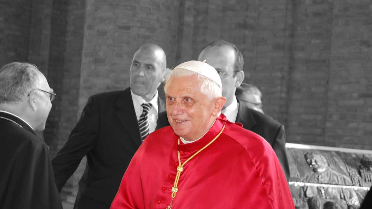 pope-g19653d77a_1920.jpg