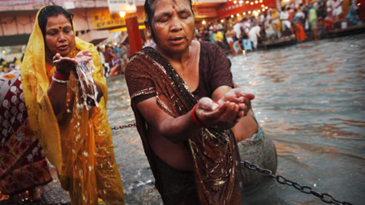 us_troops__easter_100405_S_aap_1526315641