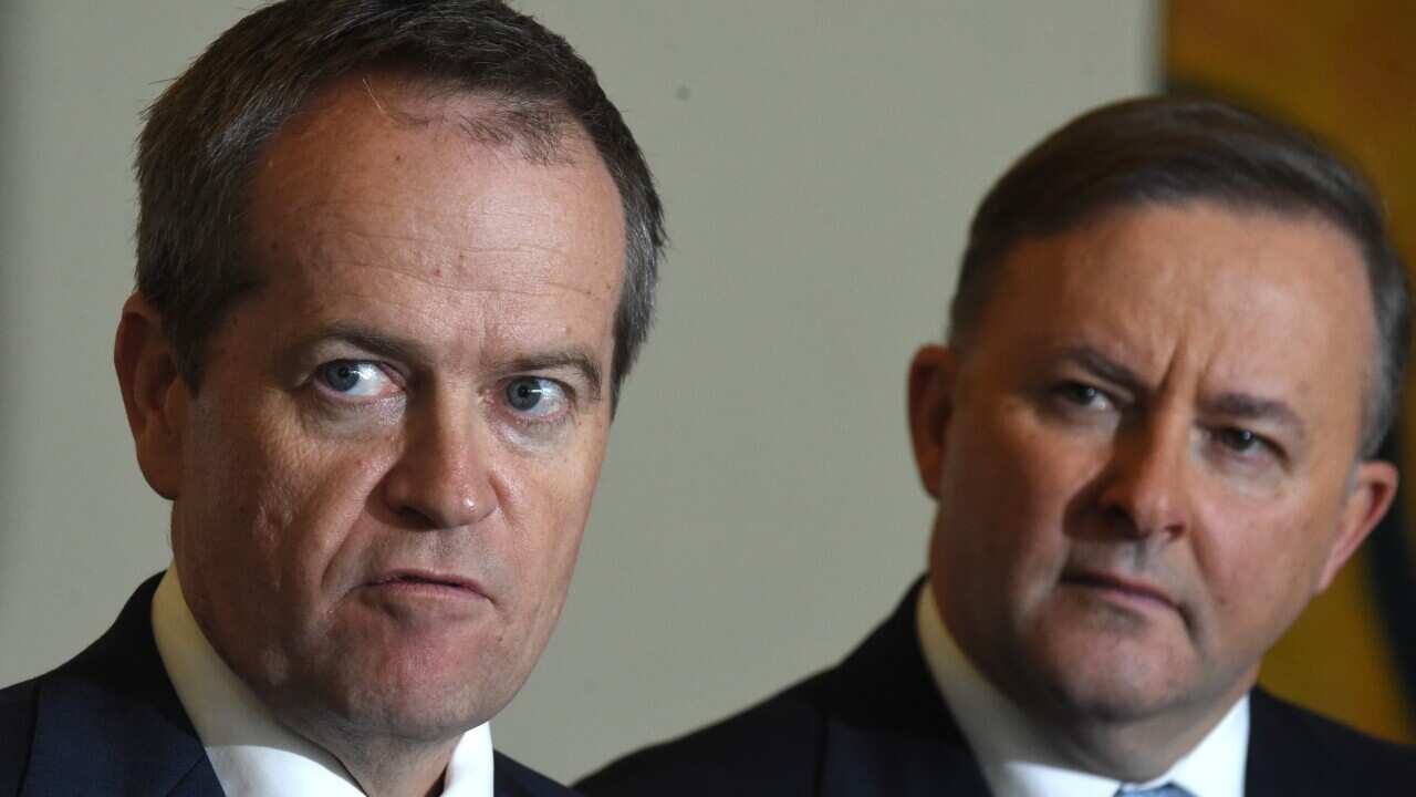 Federal Opposition Leader Bill Shorten (L) and Shadow Minister for Infrastructure Anthony Albanese at a press conference at Parliament House in Canberra, Tuesday, June 23, 2015. (AAP Image/Mick Tsikas) NO ARCHIVING