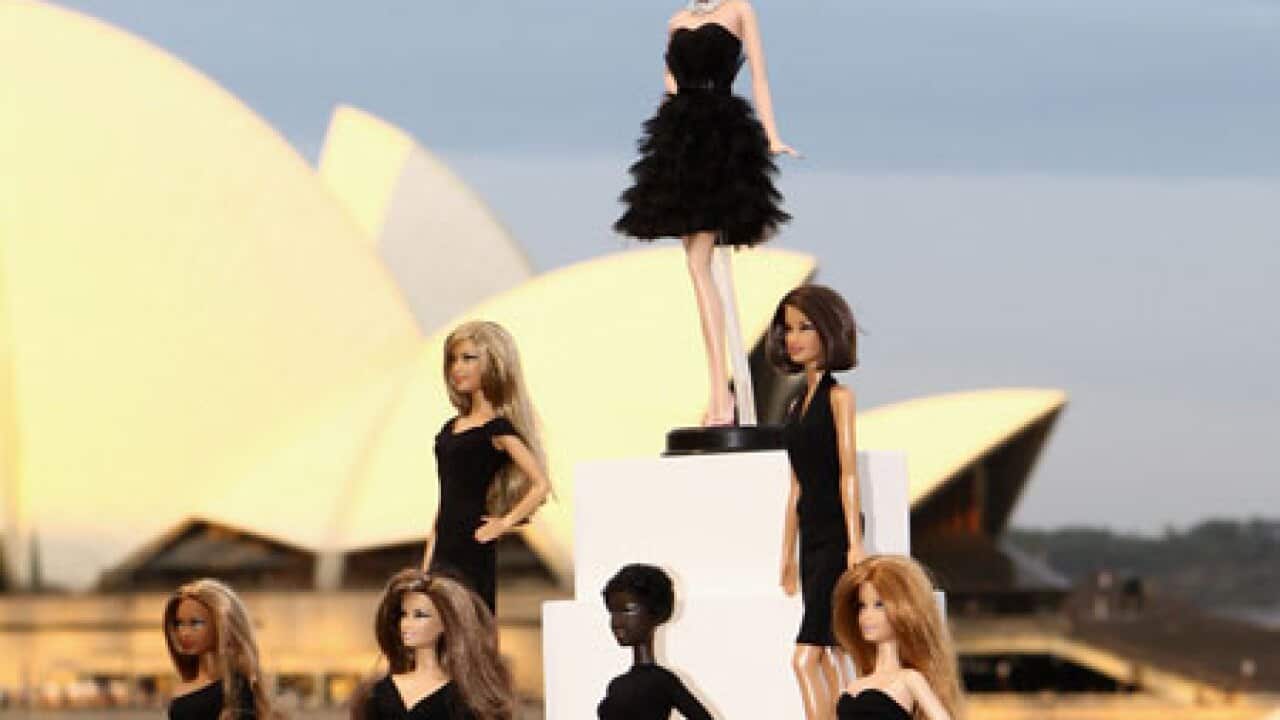 barbie-basics-040510-g-L_2041281498