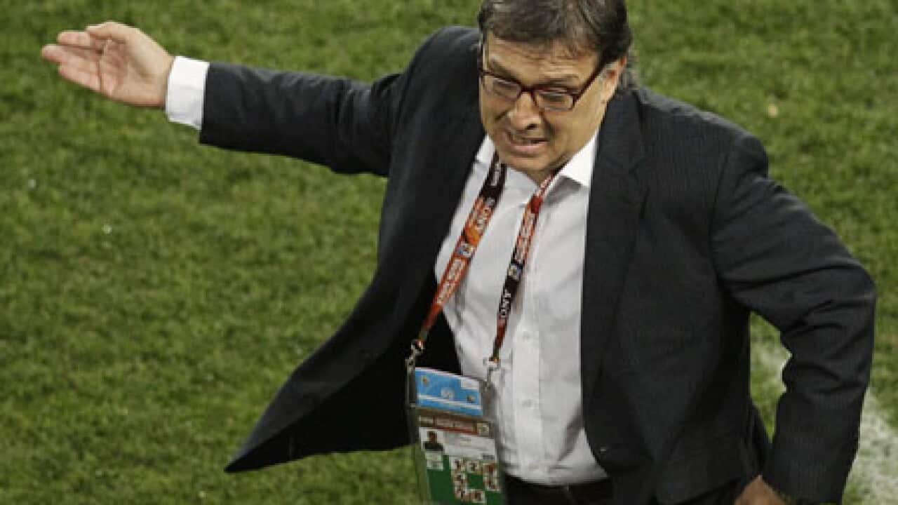 martino_paraguay_L_AAP_100704_898121060