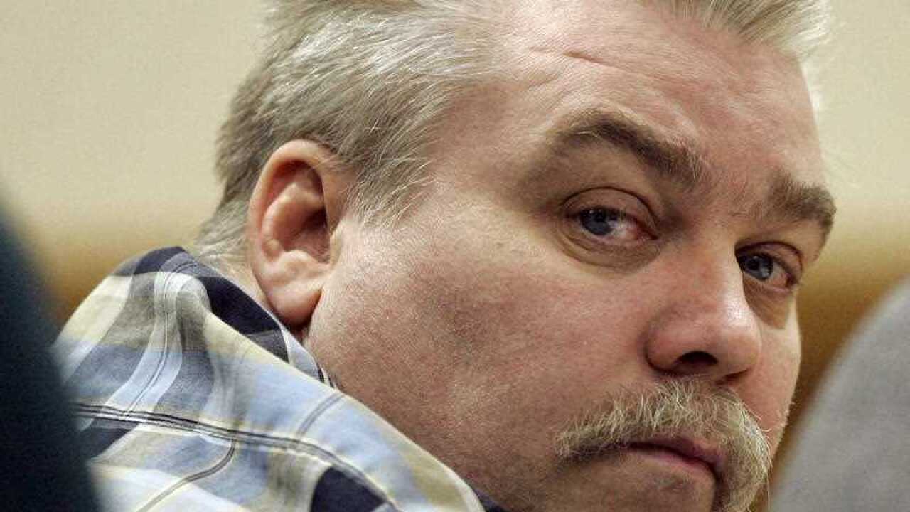 Steven Avery listens to testimony in the courtroom at the Calumet County Courthouse in Chilton, Wisconsin. (AAP)