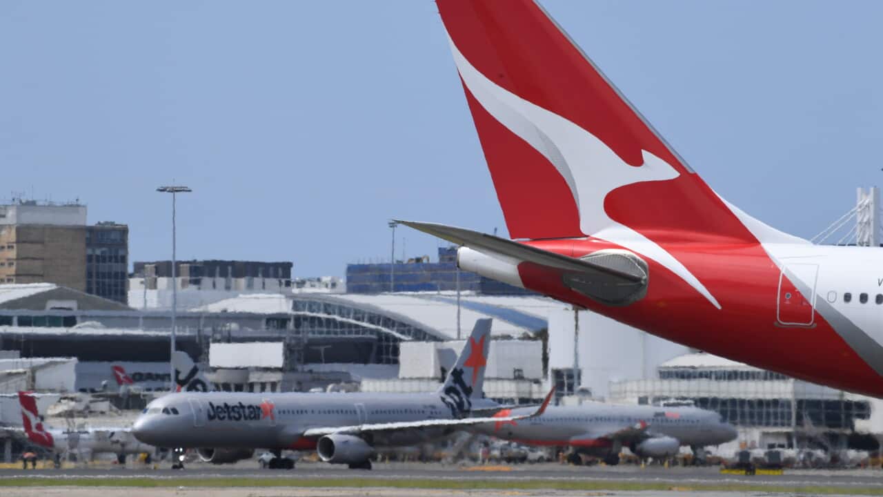 Aircraft movements at Sydney International Airport