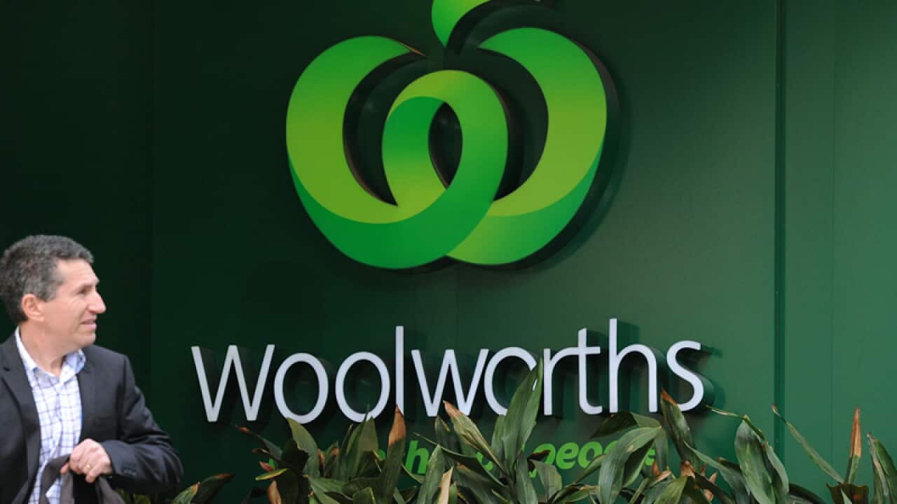 Woolworths signage