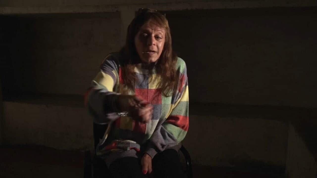 Julieta González revisits Banfield Pit (AP).jpg