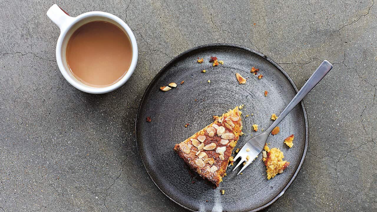 Almond and saffron cake