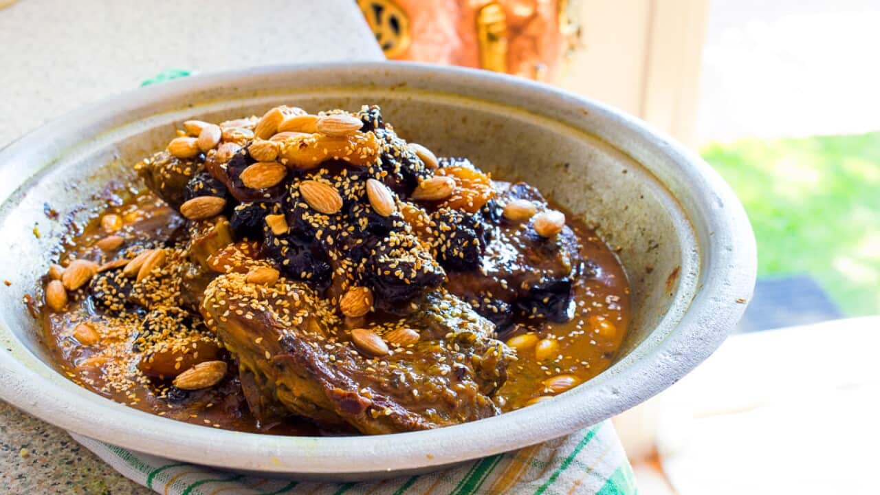 Lamb tagine with stewed apricots and prunes (mrouzia)