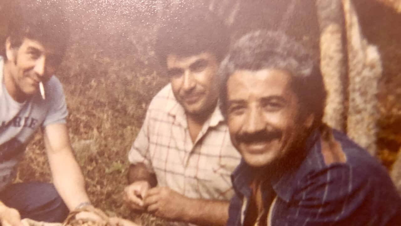 1993 Frank con il fratello Giovanni ed un amico a Montalbano di Elicona.jpg