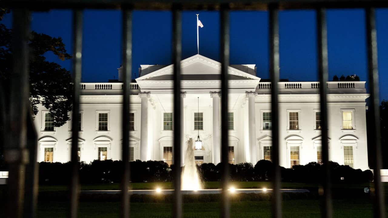 The White House is seen at dusk on the eve of a possible government shutdown as Congress battles out the budget in Washington, DC, September 30, 2013. AFP PHOTO / Saul LOEB (Photo credit should read SAUL LOEB/AFP/Getty Images)