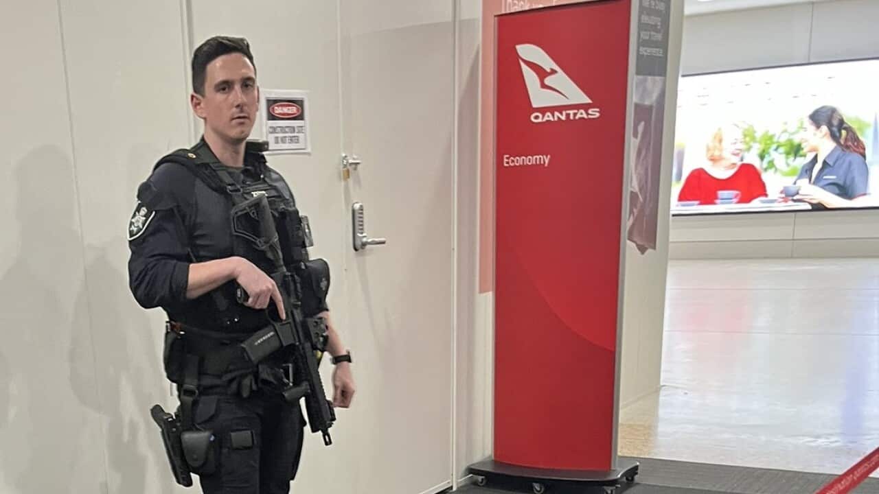Melbourne Airport passengers escorted by police after serious Sydney security breach