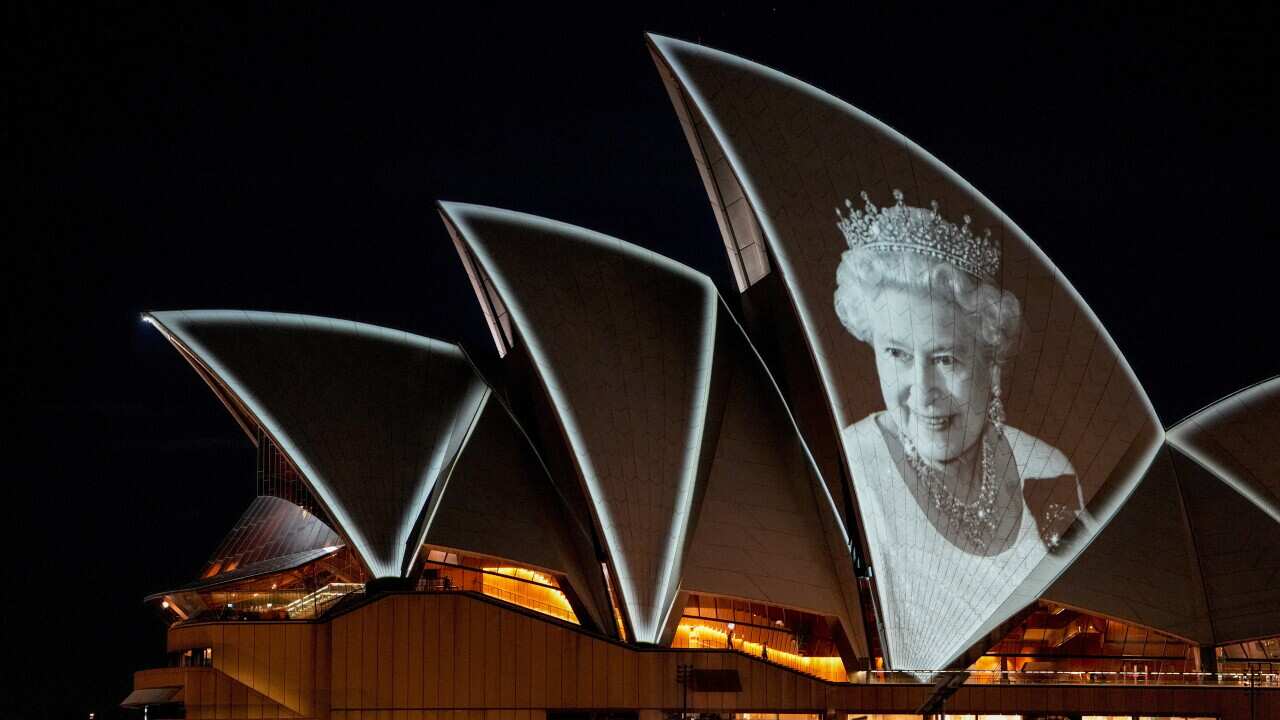 Britain Queen Icon Photo Gallery