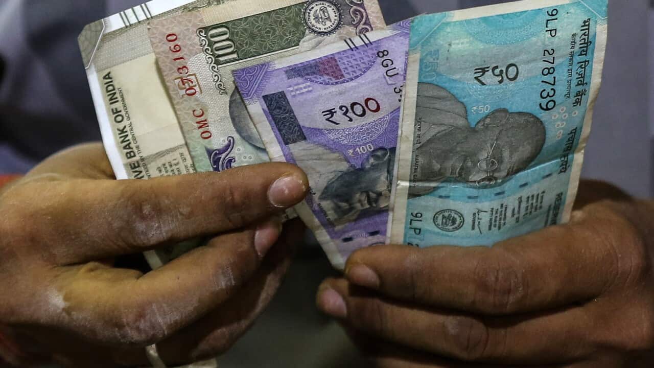 INDIA ECONOMY CURRENCY