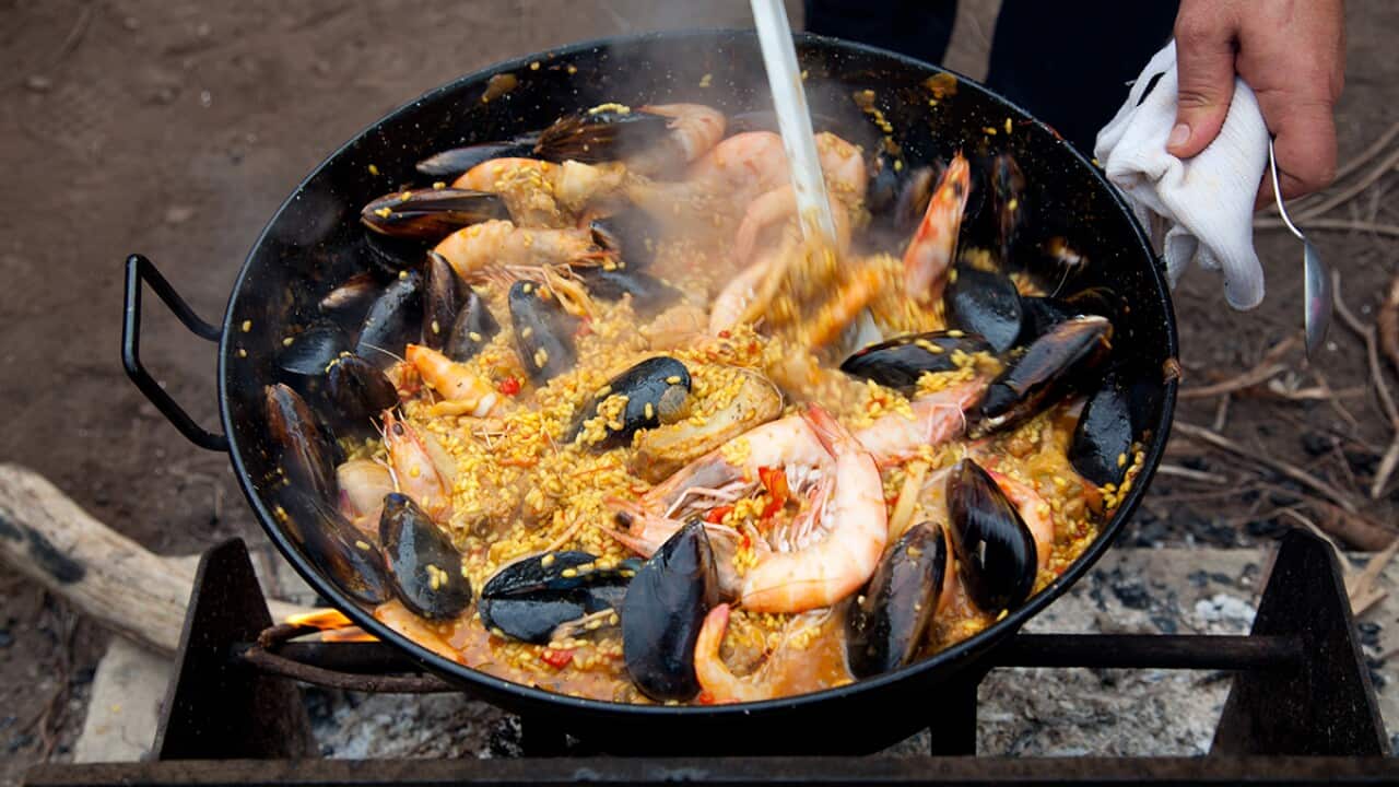 Chicken, seafood and pork perol