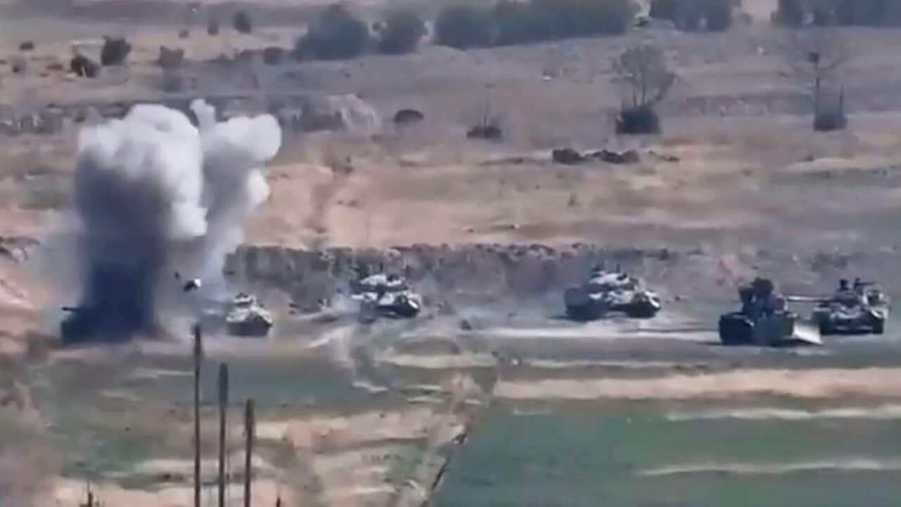 Nach schweren Gefechten mit Todesopfern auf beiden Seiten verhängten Armenien und Aserbeischan das Kriegsrecht.