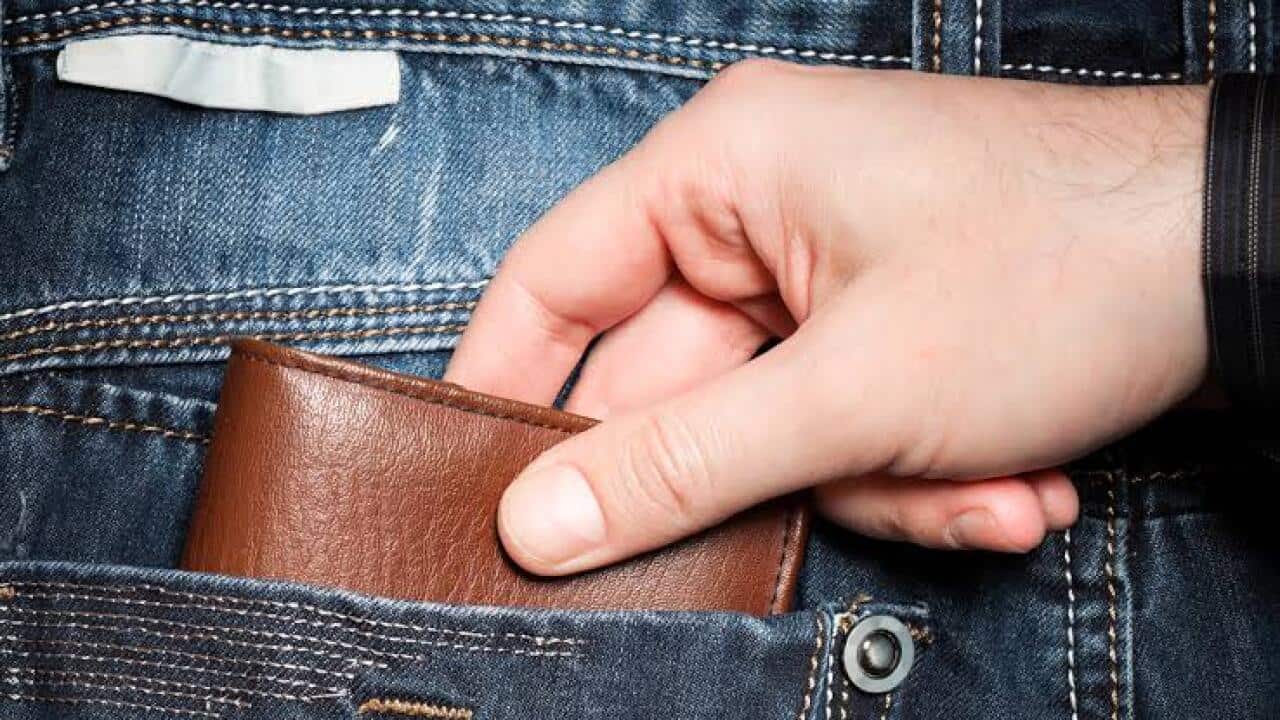 pick pocket