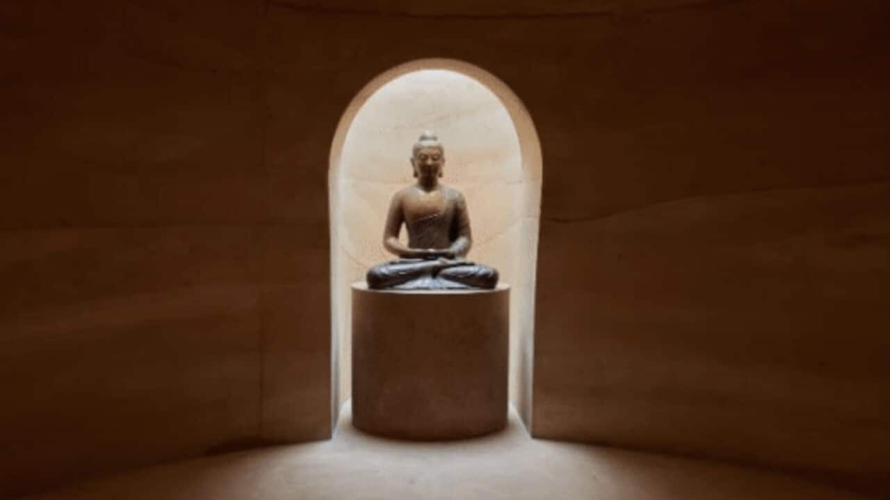 Lee Mingwei artwork in NSW Art Gallery.jpeg