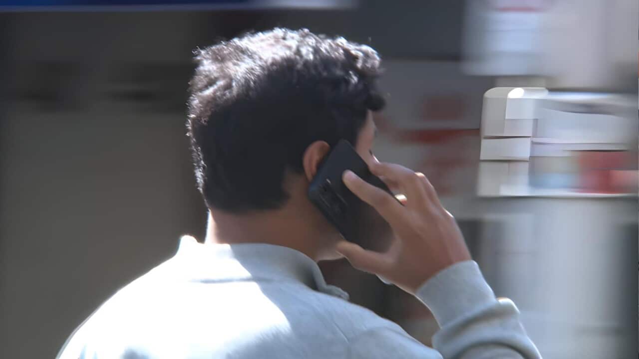 Is that phone call dangerous (SBS).jpg