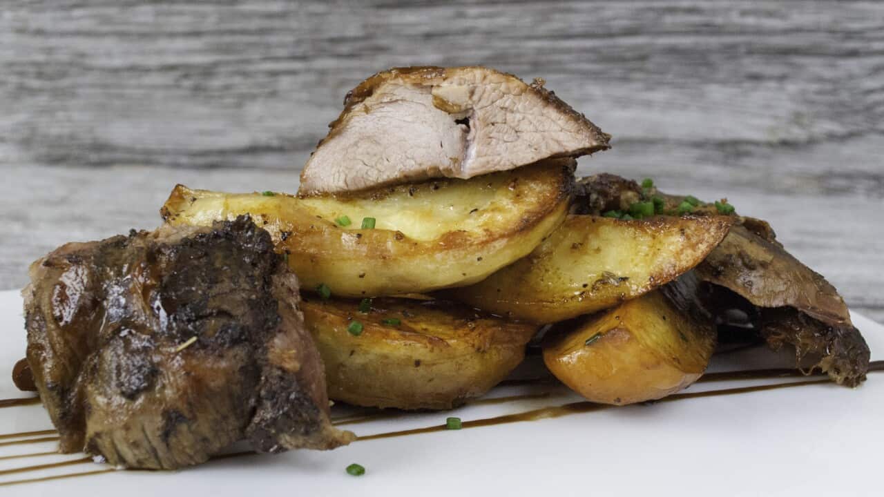 Roast lamb with potatoes