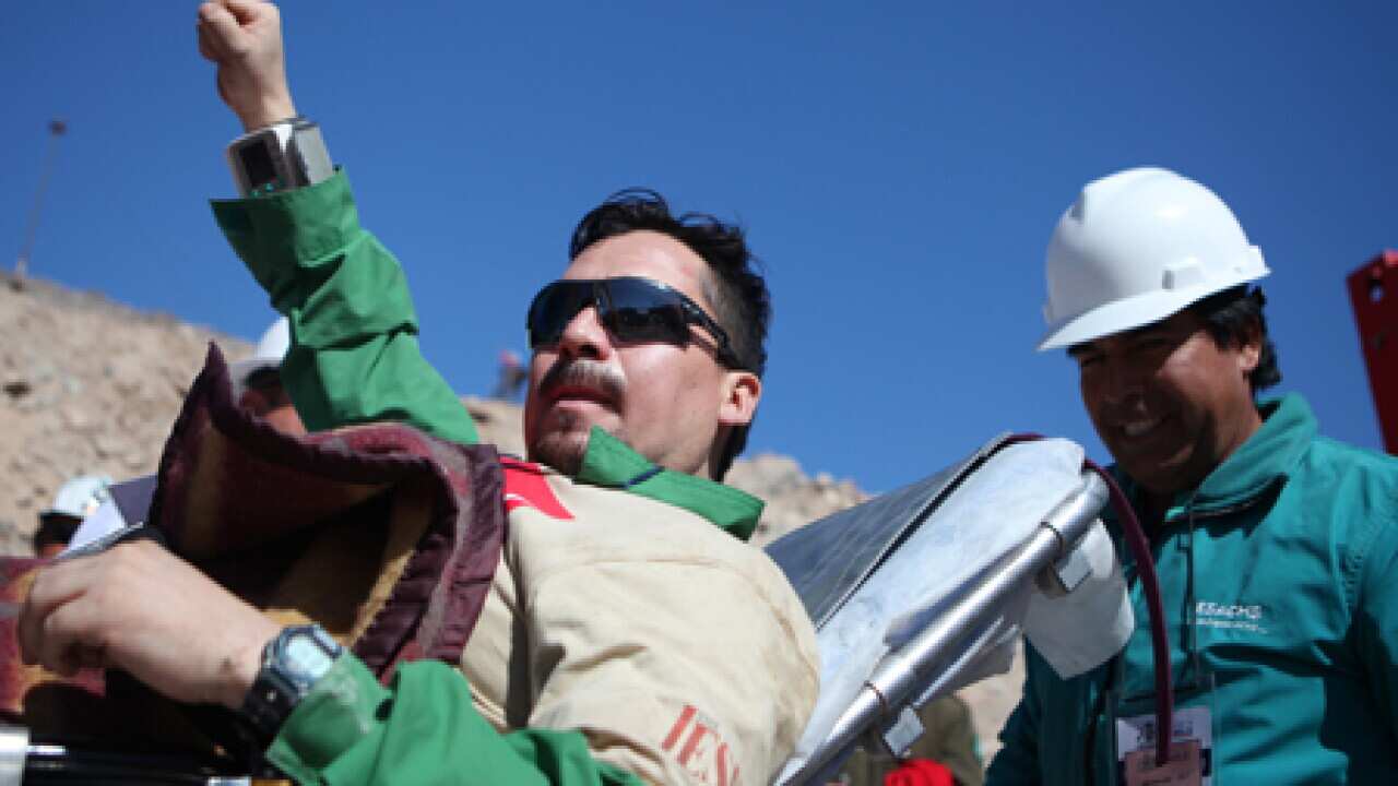 edison_pena_miner_101104_B_getty_2145069845