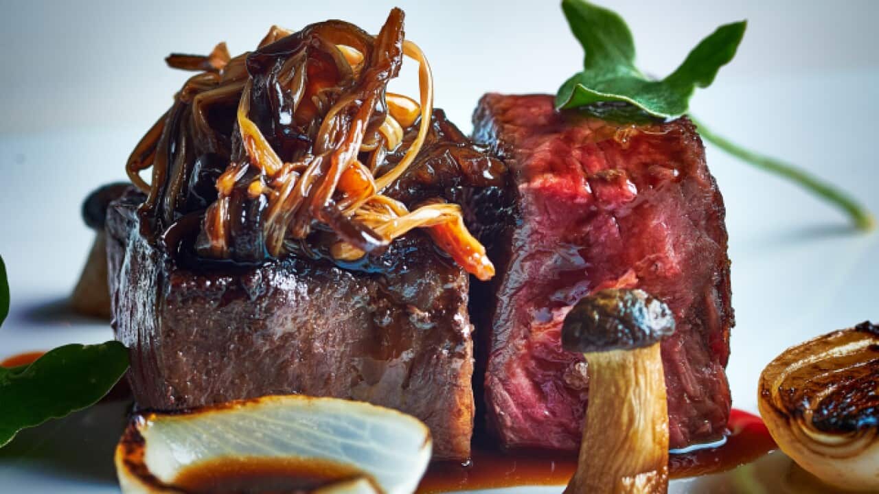 Buey wagyu, setas cebolla de Santiago Fernandez