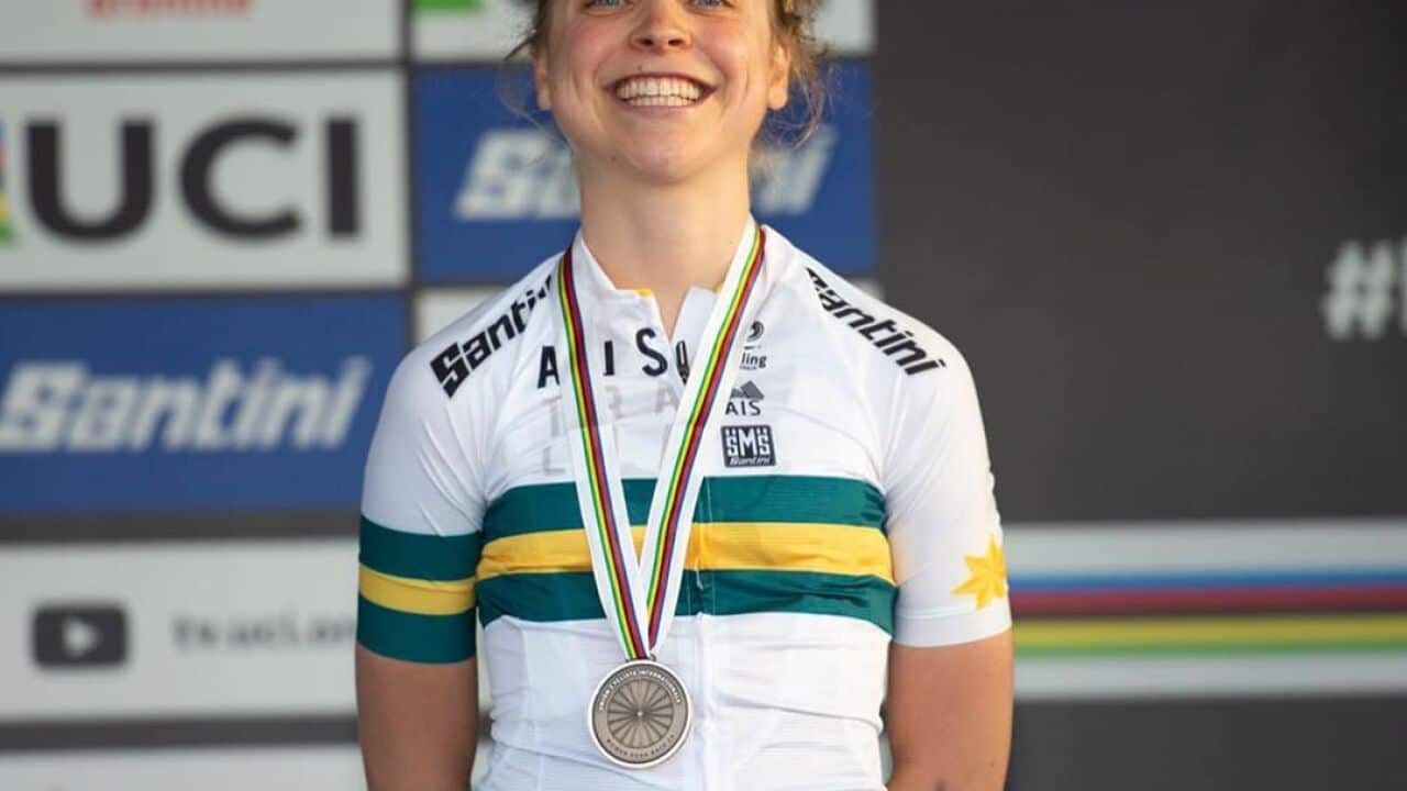 Meg Lemon with her bronze medal in the WC4 at the 2019 UCI Para Road World Championships (Casey Gibson)