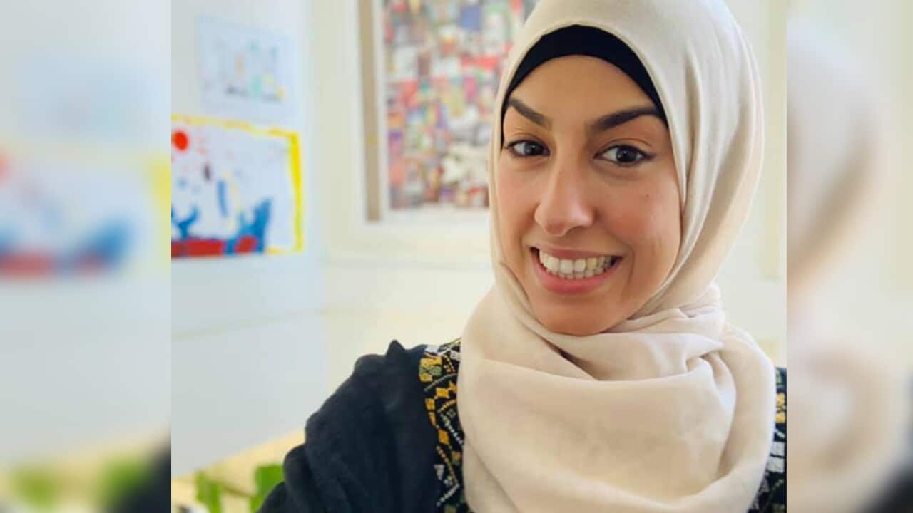 فنانة فلسطينية تعرض قصص المهاجرين على المسارح الاسترالية من خلال "بقجة"