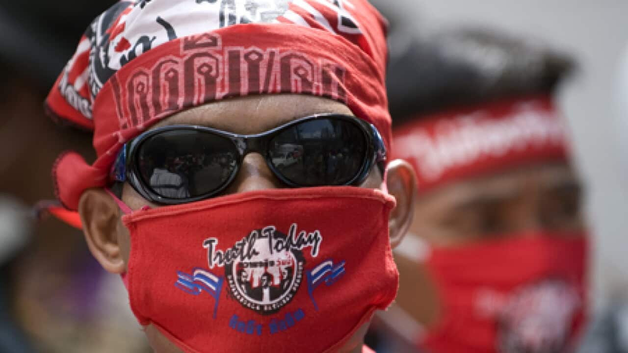 thai_redshirt_facemask_100426_L_aap_1624412479