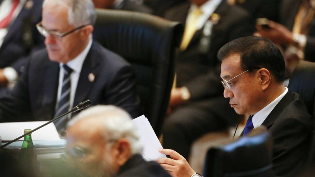 Chinese Premier Li Keqiang, right, and Australian PM Malcolm Turnbull