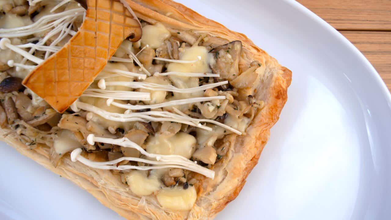 Mushroom-brie tart