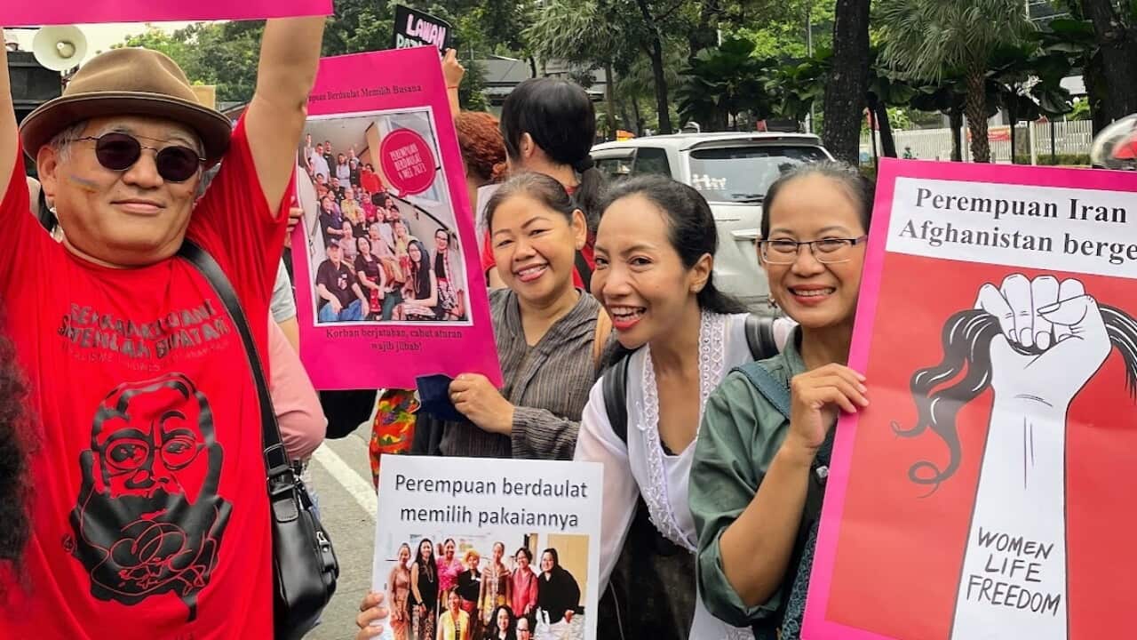 Andreas Harsono, left in red T-shirt joining ‘Sharing Forum’ (Forum Berbagi), protesting against bullying and forced clothing on women, Jakarta – May 2023. Courtesy: Andreas Harsono.