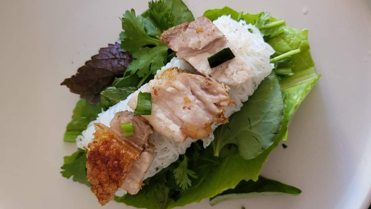 Vietnamese lettuce wrap