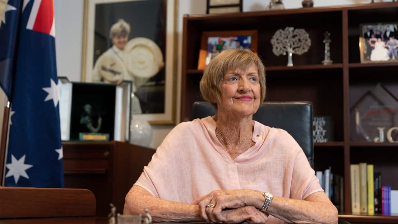 前澳洲傑出女網球員「考特」(Margaret Court),獲頒澳洲國內最高榮譽—「澳洲同伴勳章」(AC),惹來爭議。