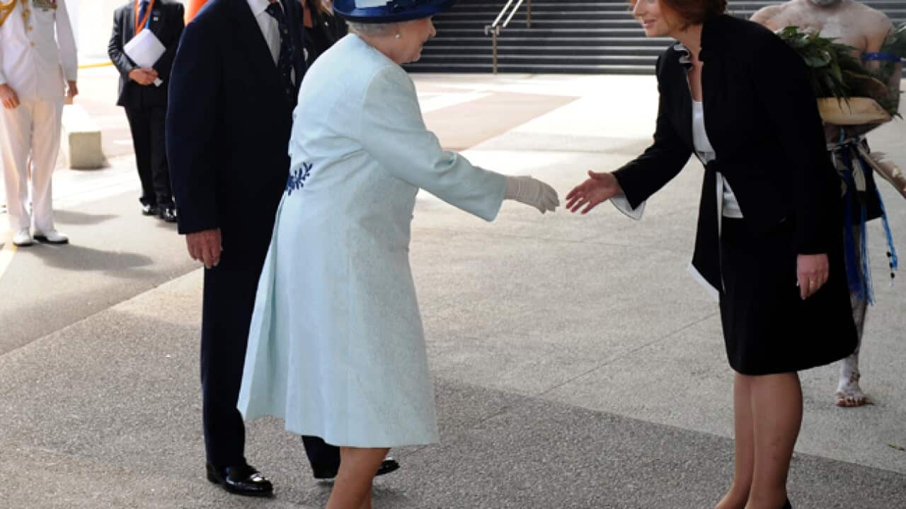 queen_chogm_perth_111028_B_AAP_841565803