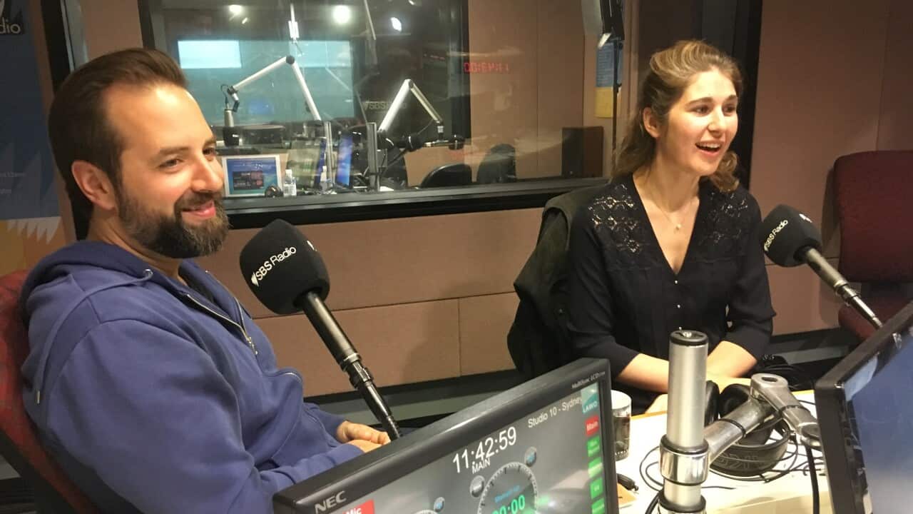 Etienne Dupuis et Nicole Car dans nos studios de Sydney.
