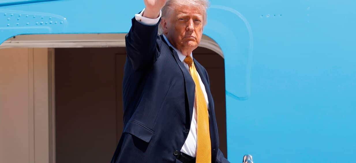 Çin seyahatine başlarken, Trump İran konusunda Xi'nin yardımına ihtiyacı olmadığını ısrarla belirtiyor.